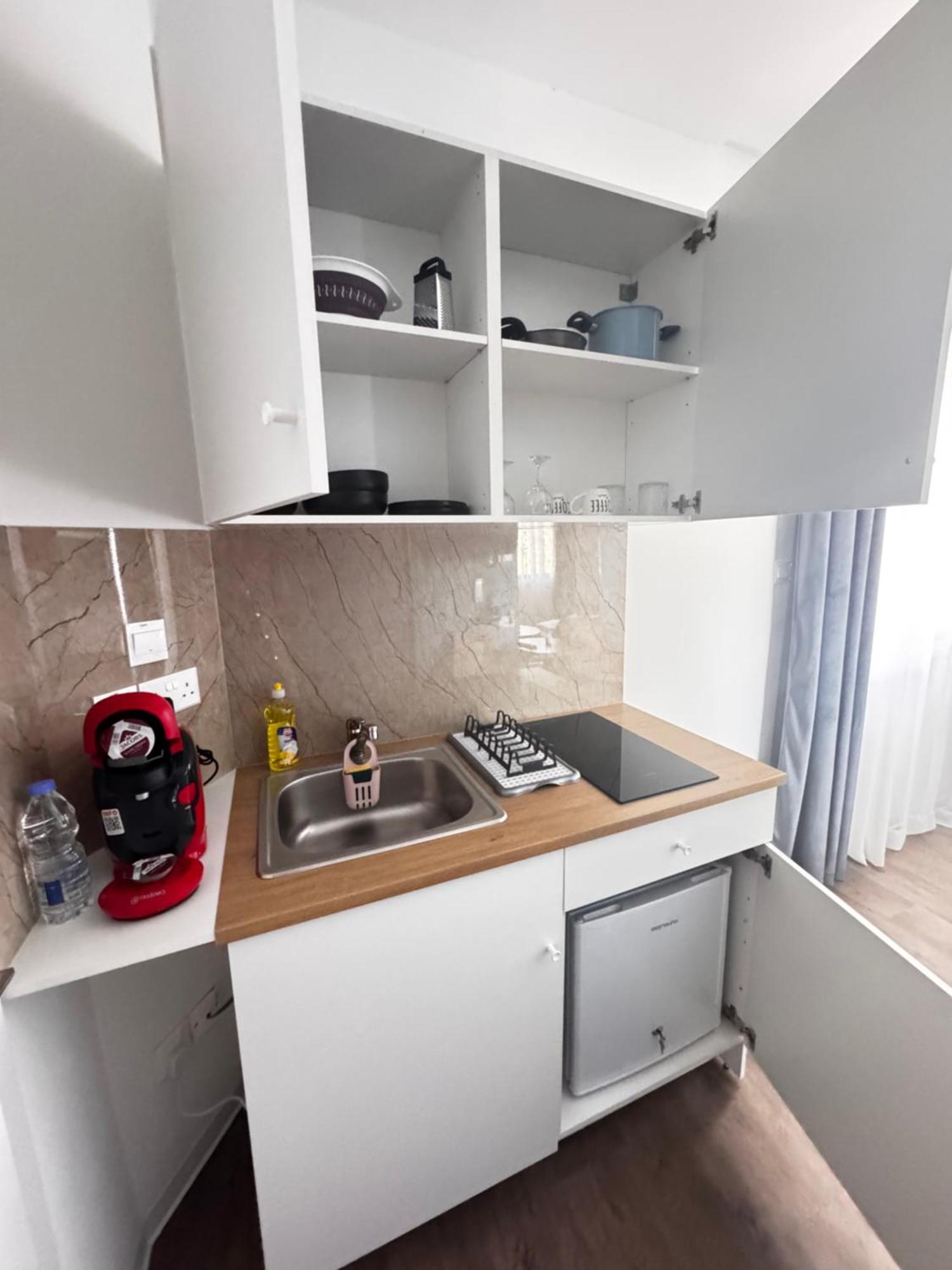 Modern 7 Private Kitchenette And Bathroom * Limassol